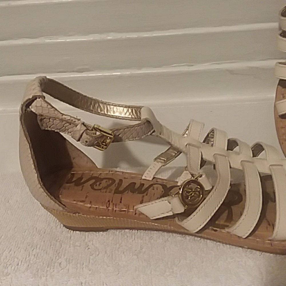 Sam Edelman Sandels - Picture 3 of 8